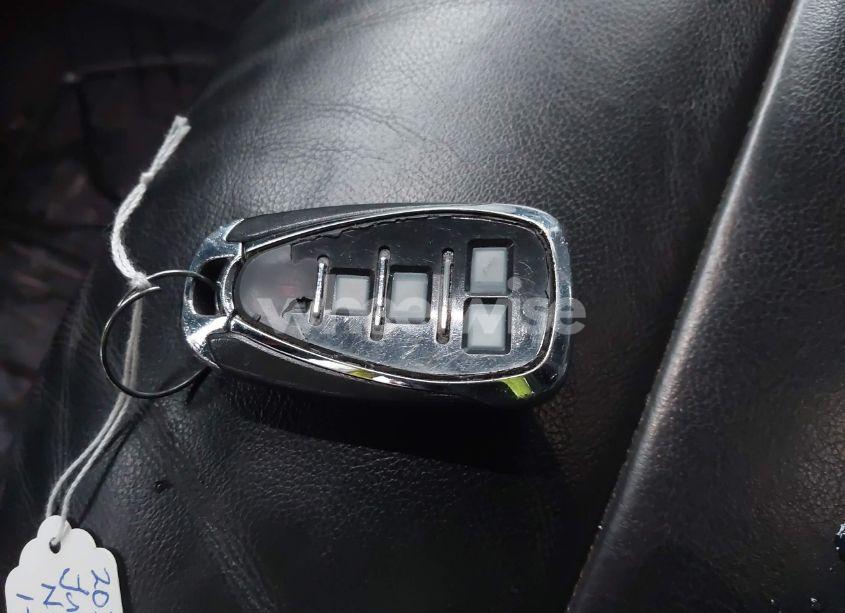 Photo 11 of 2021 Chevrolet Traverse RS (VIN 1GNERJKW7MJ143800)