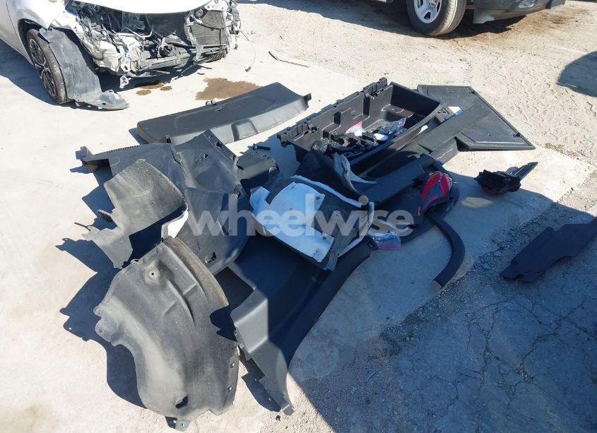 Photo 12 of 2023 Chevrolet Traverse FWD RS (VIN 1GNERJKW7PJ247398)