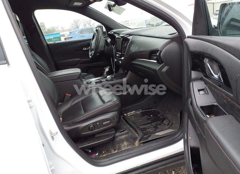 Photo 5 of 2022 Chevrolet Traverse FWD RS (VIN 1GNERJKW9NJ121766)