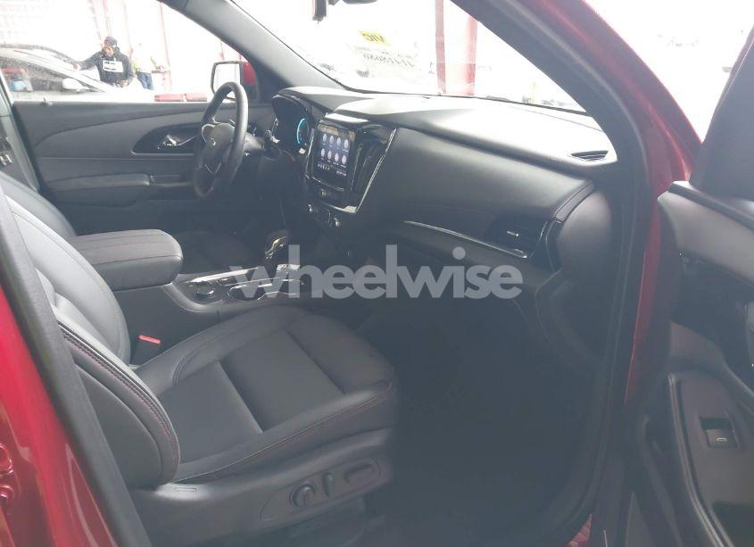 Photo 5 of 2023 Chevrolet Traverse FWD RS (VIN 1GNERJKWXPJ275888)