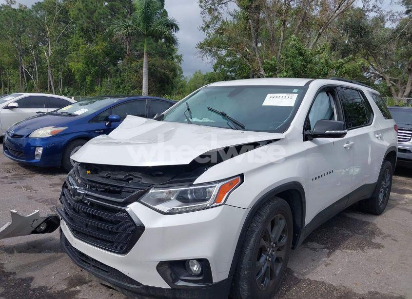 Photo 2 of 2018 Chevrolet Traverse RS (VIN 1GNERJKX2JJ156863)