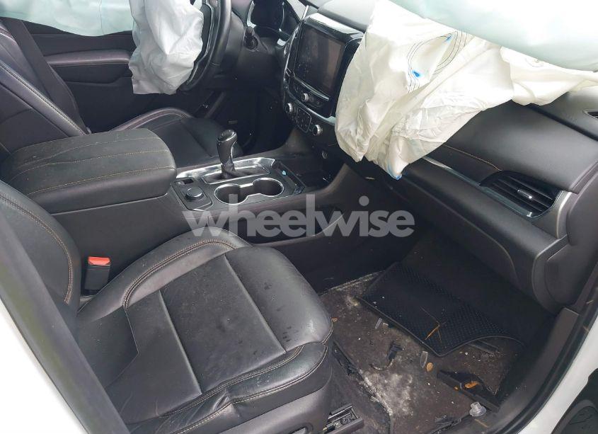 Photo 5 of 2018 Chevrolet Traverse RS (VIN 1GNERJKX2JJ156863)