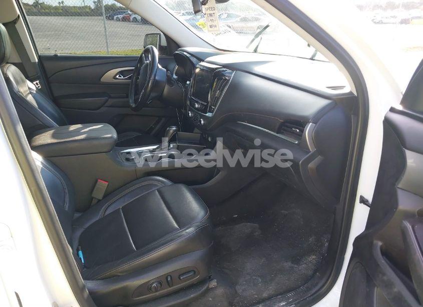 Photo 5 of 2019 Chevrolet Traverse RS (VIN 1GNERJKX6KJ259656)