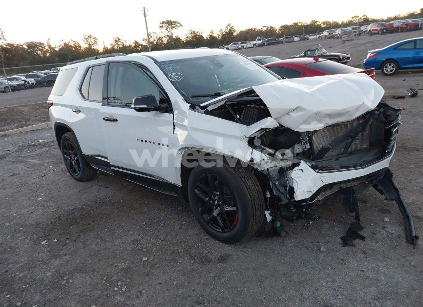 2020 Chevrolet Traverse FWD PREMIER (VIN 1GNERKKW0LJ112148) main photo