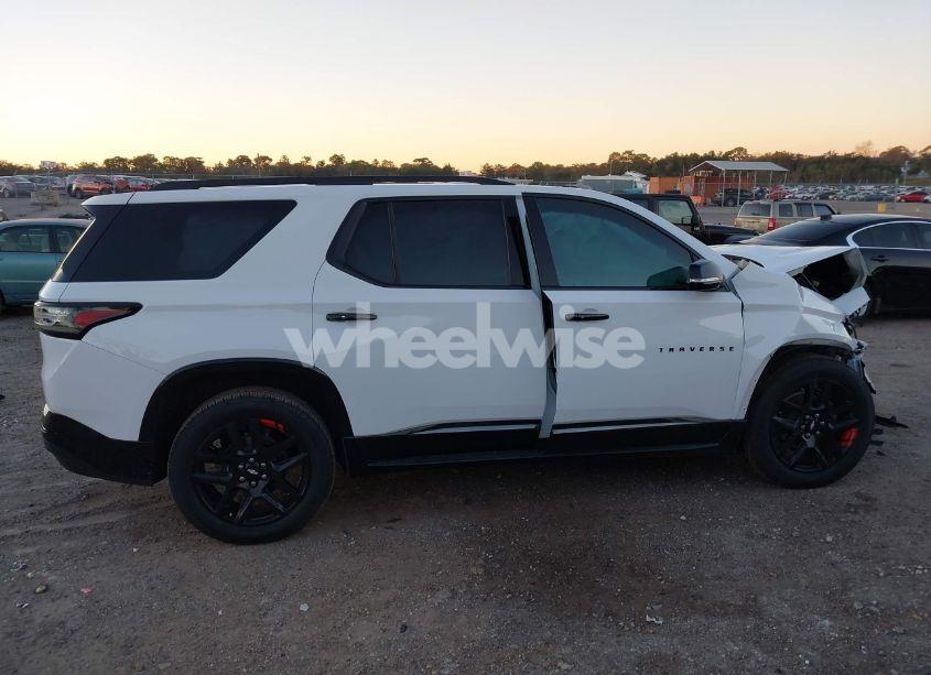 Photo 13 of 2020 Chevrolet Traverse FWD PREMIER (VIN 1GNERKKW0LJ112148)