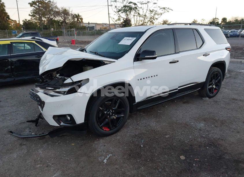 Photo 2 of 2020 Chevrolet Traverse FWD PREMIER (VIN 1GNERKKW0LJ112148)