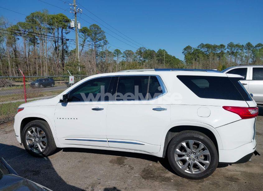 Photo 14 of 2018 Chevrolet Traverse PREMIER (VIN 1GNERKKW1JJ251654)
