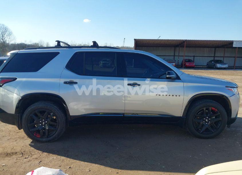 Photo 14 of 2018 Chevrolet Traverse PREMIER (VIN 1GNERKKW2JJ252537)