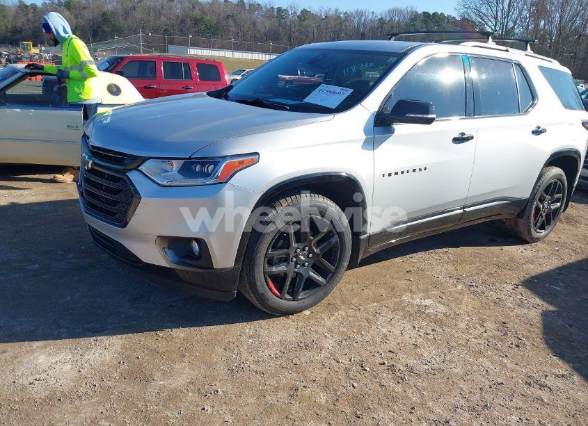 Photo 2 of 2018 Chevrolet Traverse PREMIER (VIN 1GNERKKW2JJ252537)