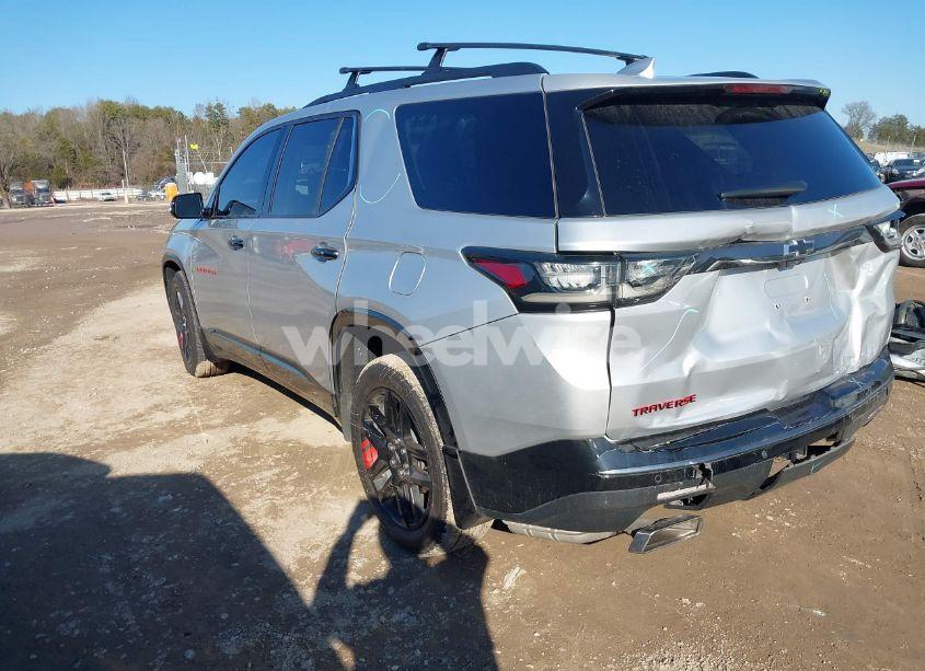 Photo 3 of 2018 Chevrolet Traverse PREMIER (VIN 1GNERKKW2JJ252537)