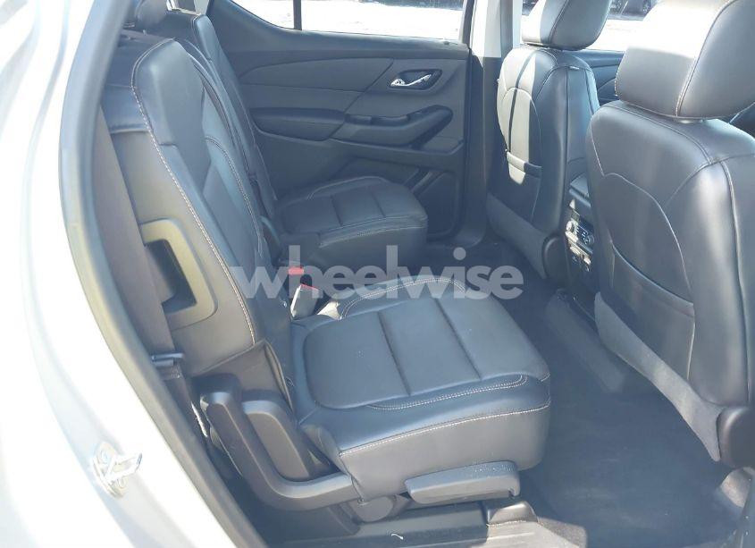 Photo 8 of 2018 Chevrolet Traverse PREMIER (VIN 1GNERKKW2JJ252537)