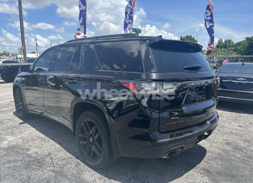 Photo 3 of 2020 Chevrolet Traverse PREMIER (VIN 1GNERKKW2LJ102589)