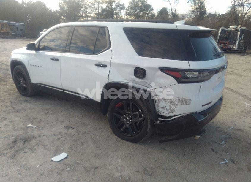 Photo 3 of 2020 Chevrolet Traverse FWD PREMIER (VIN 1GNERKKW2LJ225700)