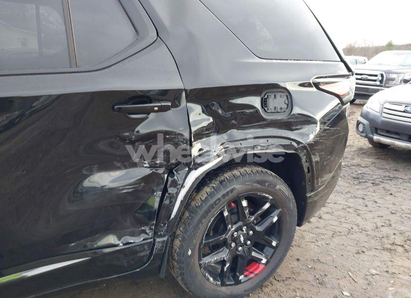 Photo 6 of 2021 Chevrolet Traverse FWD PREMIER (VIN 1GNERKKW2MJ268290)