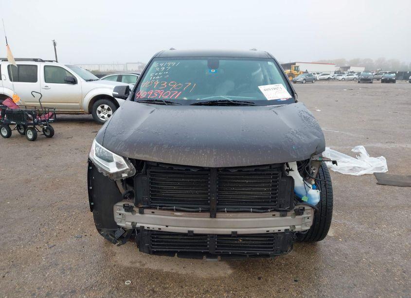 Photo 12 of 2019 Chevrolet Traverse PREMIER (VIN 1GNERKKW3KJ181009)