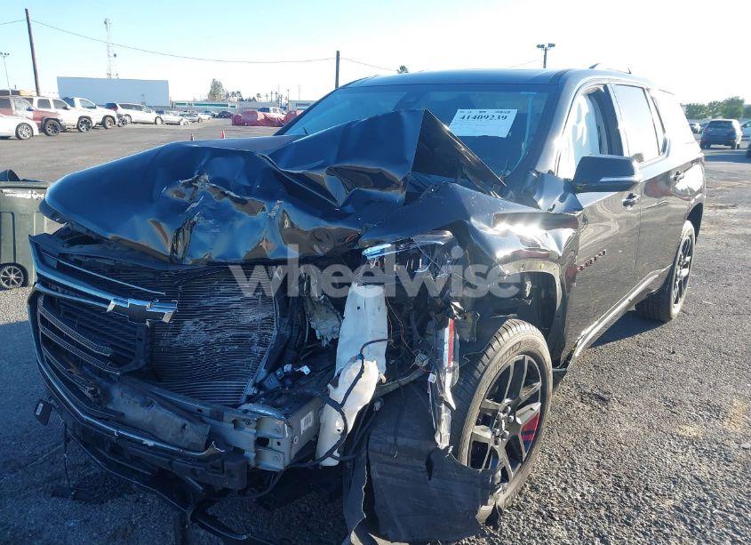 Photo 2 of 2018 Chevrolet Traverse PREMIER (VIN 1GNERKKW5JJ267646)
