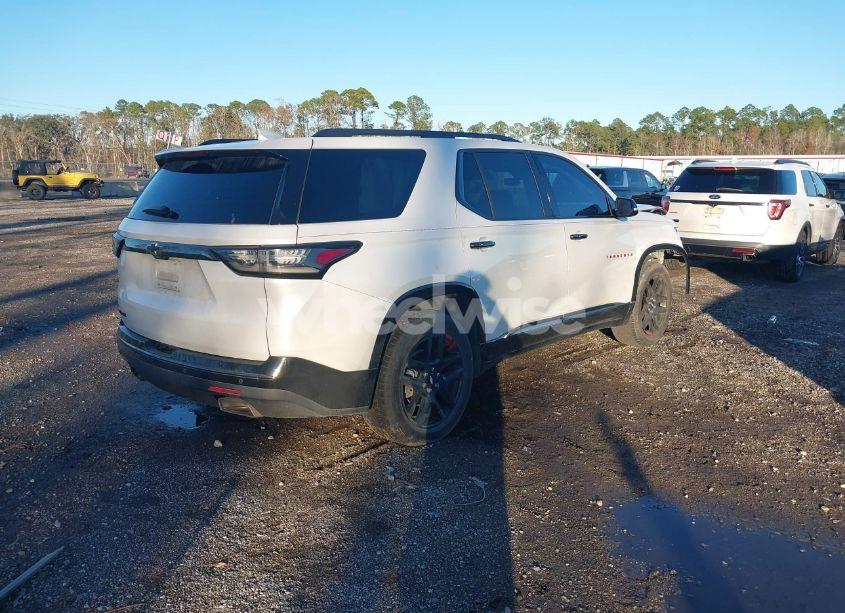Photo 4 of 2018 Chevrolet Traverse PREMIER (VIN 1GNERKKW6JJ118517)
