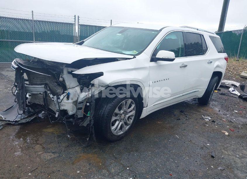 Photo 2 of 2018 Chevrolet Traverse PREMIER (VIN 1GNERKKW6JJ159391)