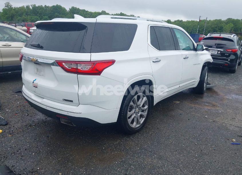 Photo 4 of 2018 Chevrolet Traverse PREMIER (VIN 1GNERKKW6JJ159391)