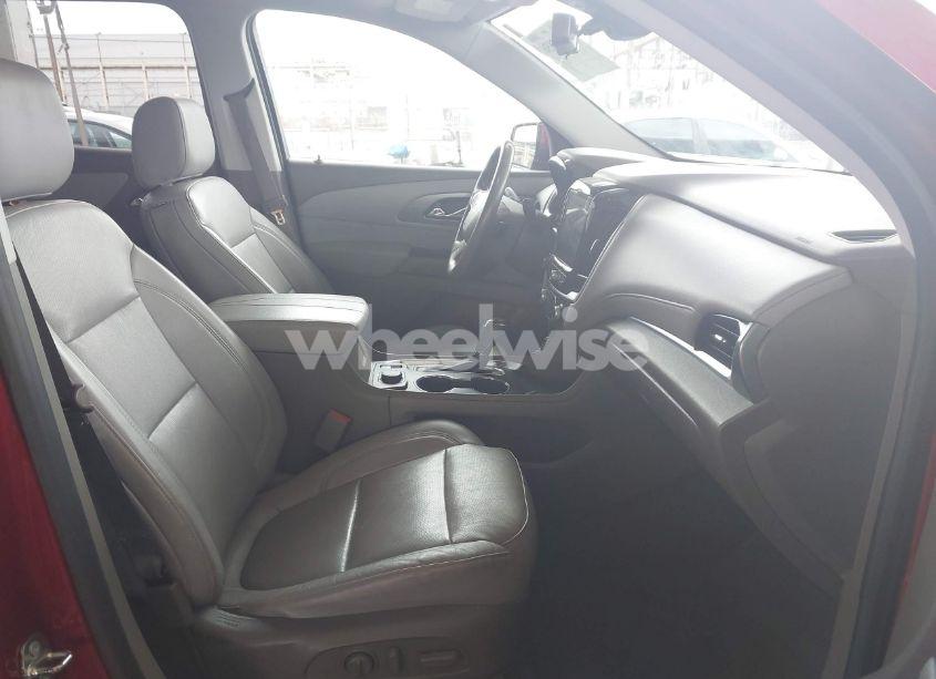 Photo 5 of 2018 Chevrolet Traverse PREMIER (VIN 1GNERKKW7JJ105095)