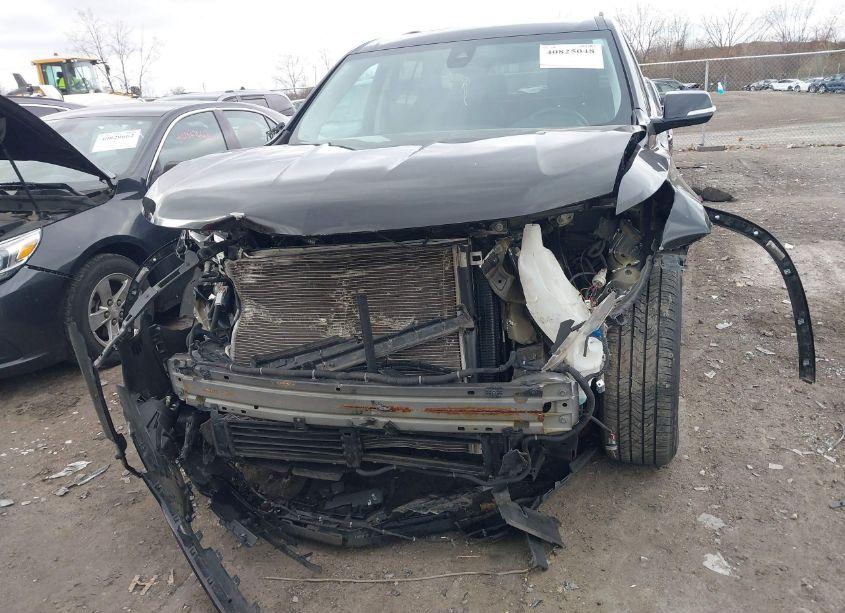 Photo 12 of 2018 Chevrolet Traverse PREMIER (VIN 1GNERKKW7JJ105341)