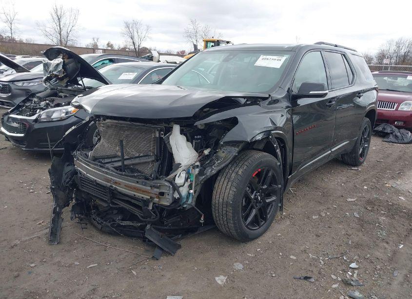 Photo 2 of 2018 Chevrolet Traverse PREMIER (VIN 1GNERKKW7JJ105341)
