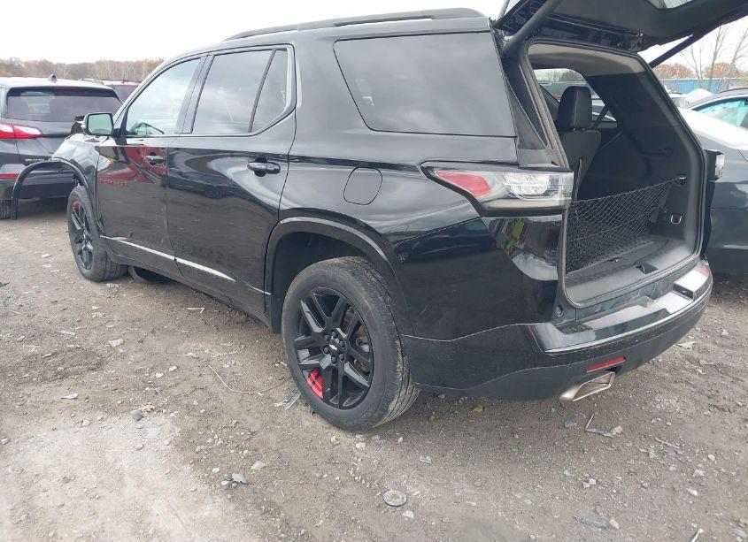 Photo 3 of 2018 Chevrolet Traverse PREMIER (VIN 1GNERKKW7JJ105341)