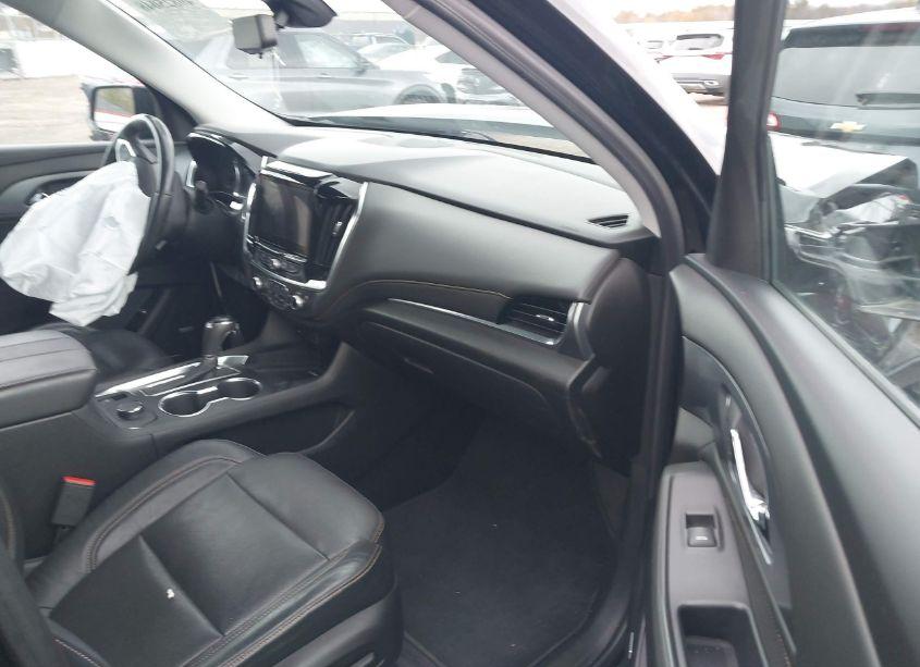 Photo 5 of 2018 Chevrolet Traverse PREMIER (VIN 1GNERKKW7JJ105341)
