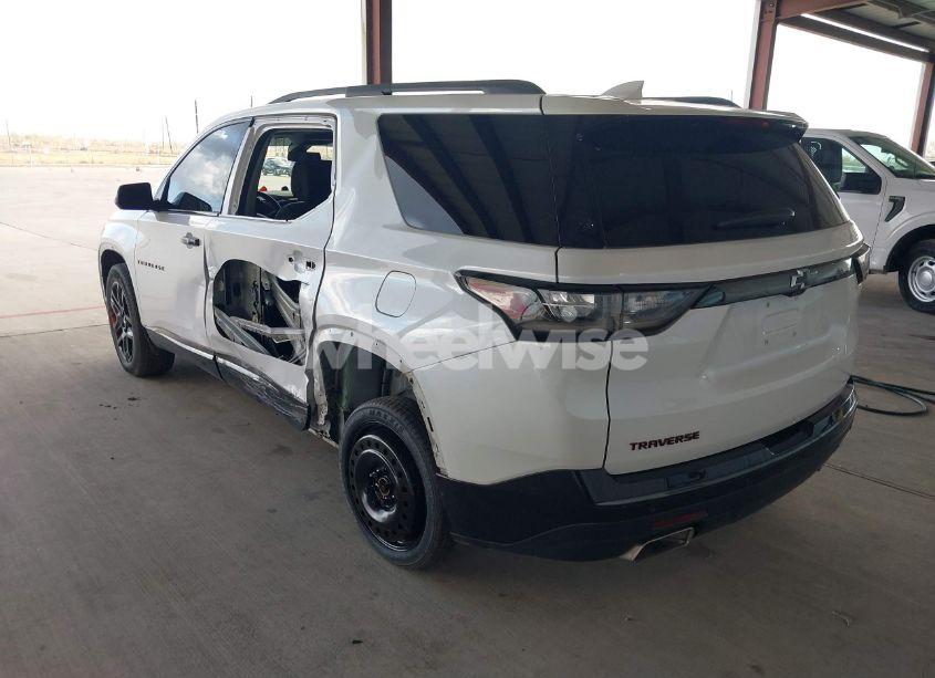 Photo 3 of 2021 Chevrolet Traverse FWD PREMIER (VIN 1GNERKKW7MJ243269)