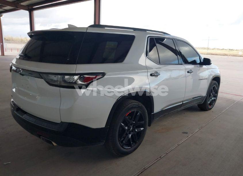 Photo 4 of 2021 Chevrolet Traverse FWD PREMIER (VIN 1GNERKKW7MJ243269)