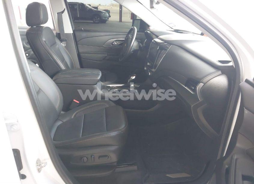 Photo 5 of 2021 Chevrolet Traverse FWD PREMIER (VIN 1GNERKKW7MJ243269)