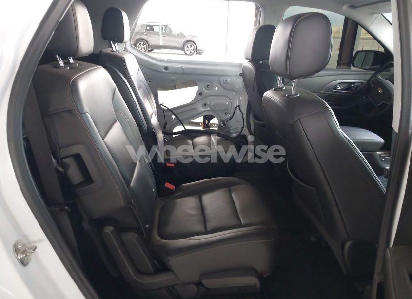 Photo 8 of 2021 Chevrolet Traverse FWD PREMIER (VIN 1GNERKKW7MJ243269)