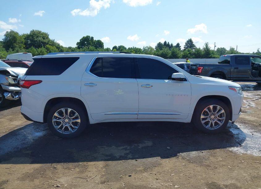 Photo 13 of 2018 Chevrolet Traverse PREMIER (VIN 1GNERKKW8JJ103033)