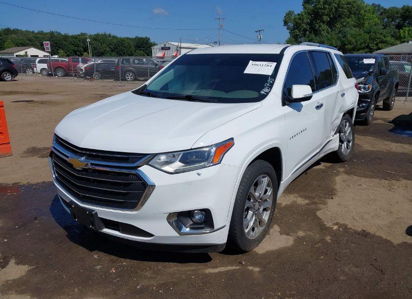 Photo 2 of 2018 Chevrolet Traverse PREMIER (VIN 1GNERKKW8JJ103033)
