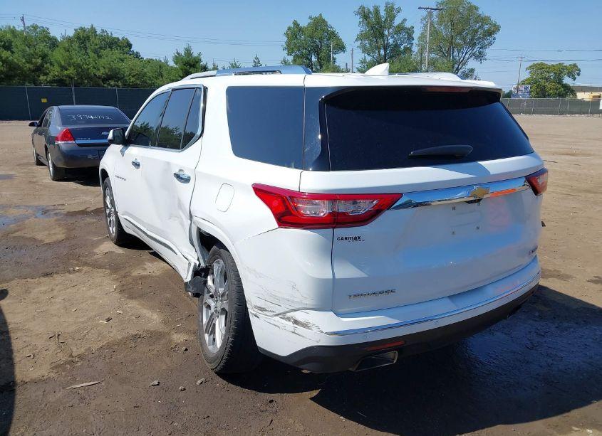 Photo 3 of 2018 Chevrolet Traverse PREMIER (VIN 1GNERKKW8JJ103033)