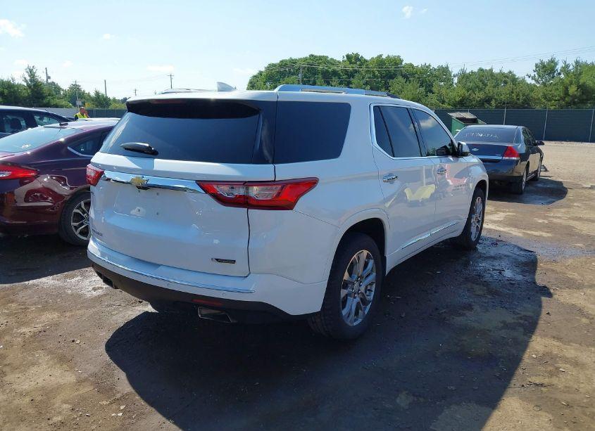 Photo 4 of 2018 Chevrolet Traverse PREMIER (VIN 1GNERKKW8JJ103033)