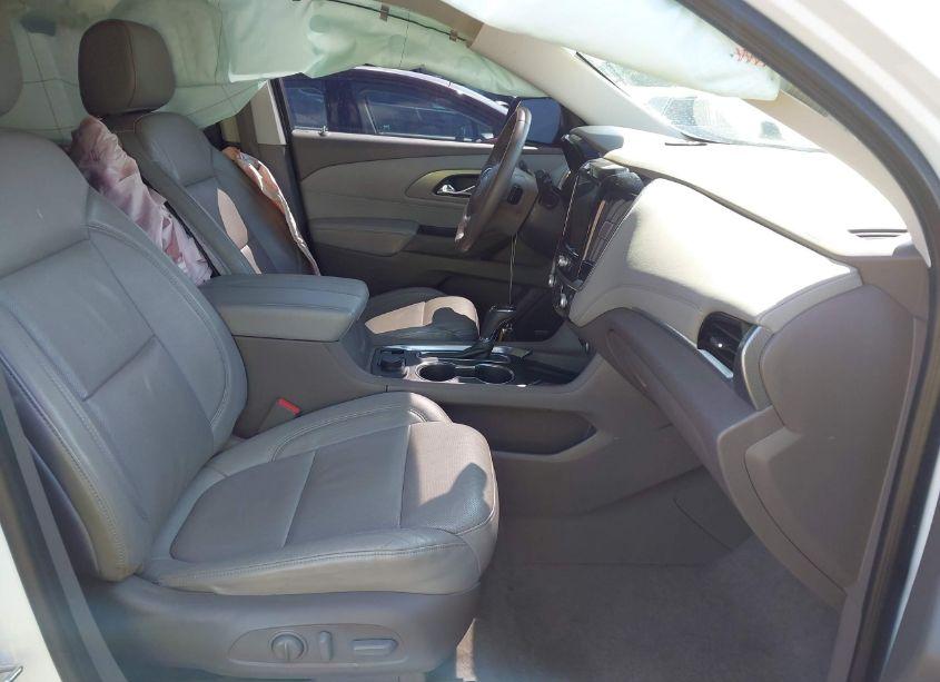 Photo 5 of 2018 Chevrolet Traverse PREMIER (VIN 1GNERKKW8JJ103033)