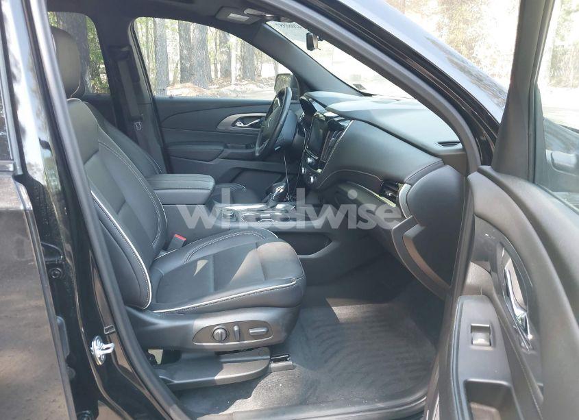Photo 5 of 2023 Chevrolet Traverse FWD PREMIER (VIN 1GNERKKW8PJ334863)