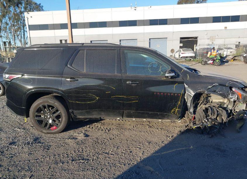 Photo 13 of 2018 Chevrolet Traverse PREMIER (VIN 1GNERKKW9JJ130418)