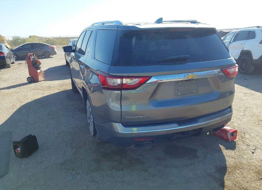 Photo 3 of 2018 Chevrolet Traverse PREMIER (VIN 1GNERKKW9JJ202833)