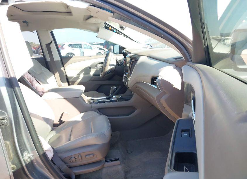 Photo 5 of 2018 Chevrolet Traverse PREMIER (VIN 1GNERKKW9JJ202833)