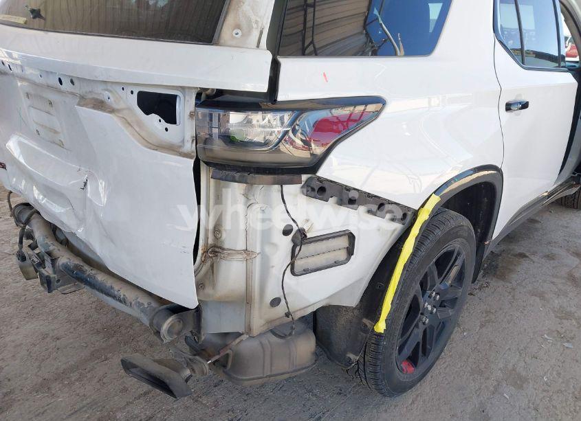 Photo 6 of 2018 Chevrolet Traverse PREMIER (VIN 1GNERKKW9JJ251384)