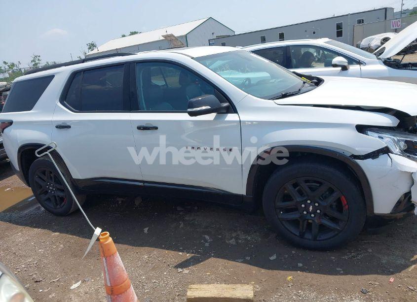 Photo 13 of 2021 Chevrolet Traverse PREMIER (VIN 1GNERKKW9MJ224531)