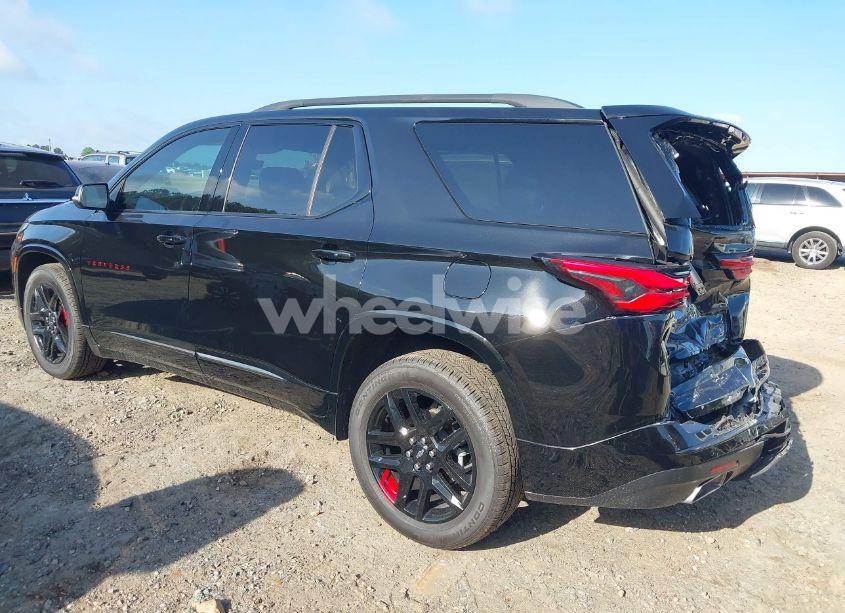 Photo 3 of 2022 Chevrolet Traverse FWD PREMIER (VIN 1GNERKKW9NJ153316)