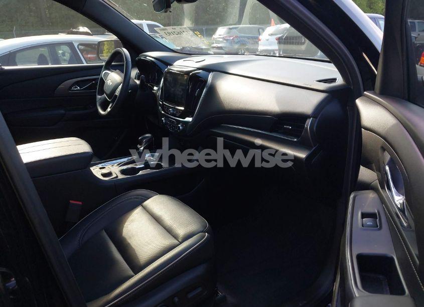 Photo 5 of 2022 Chevrolet Traverse FWD PREMIER (VIN 1GNERKKW9NJ153316)