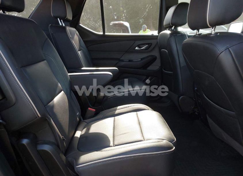 Photo 8 of 2022 Chevrolet Traverse FWD PREMIER (VIN 1GNERKKW9NJ153316)