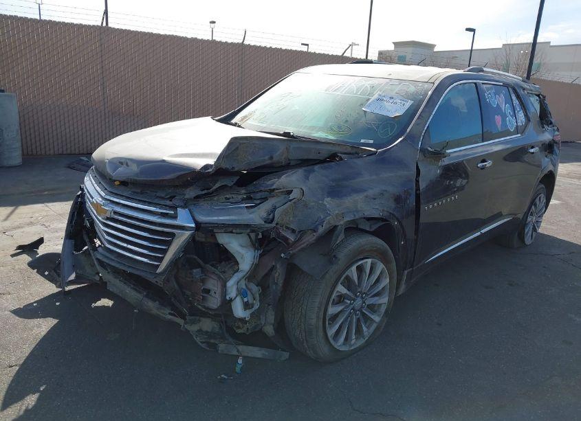 Photo 2 of 2023 Chevrolet Traverse FWD PREMIER (VIN 1GNERKKWXPJ148998)
