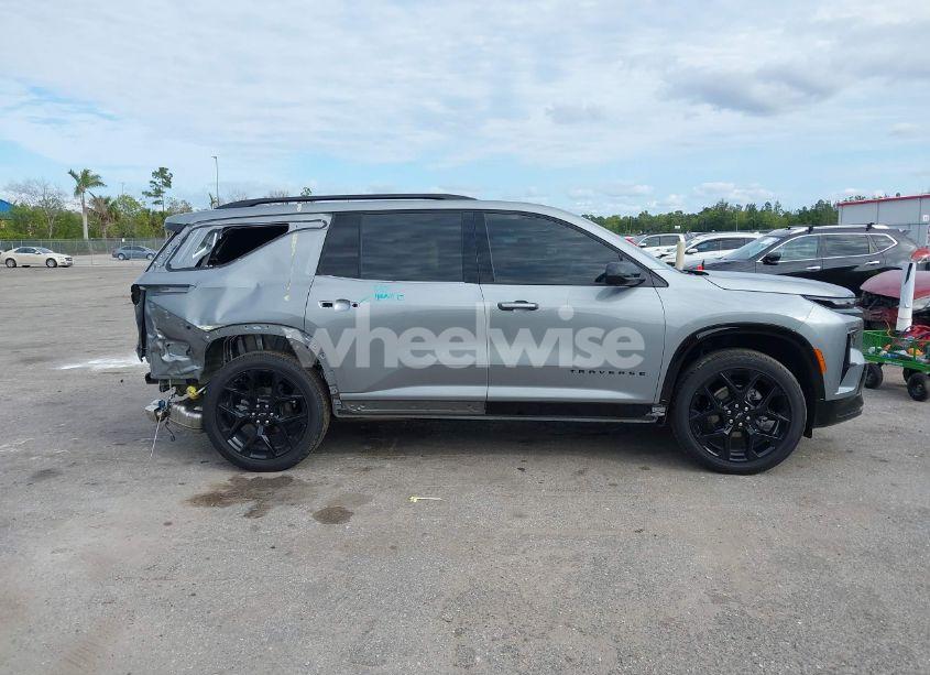 Photo 12 of 2024 Chevrolet Traverse FWD RS (VIN 1GNERLKS2RJ207760)
