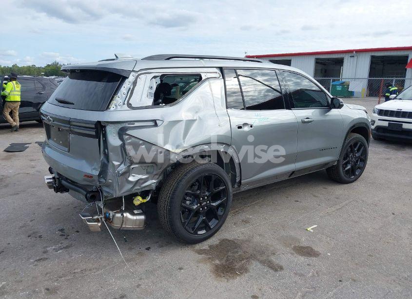 Photo 4 of 2024 Chevrolet Traverse FWD RS (VIN 1GNERLKS2RJ207760)