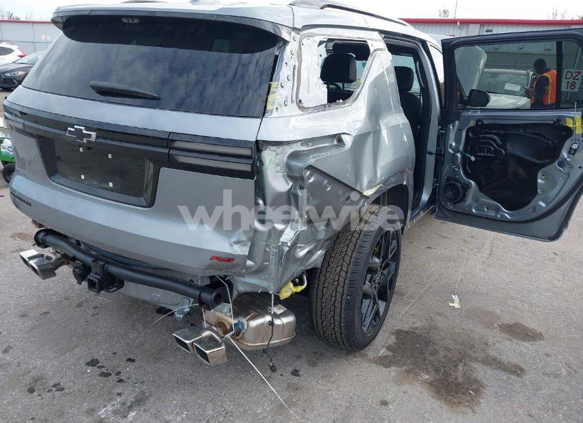 Photo 6 of 2024 Chevrolet Traverse FWD RS (VIN 1GNERLKS2RJ207760)